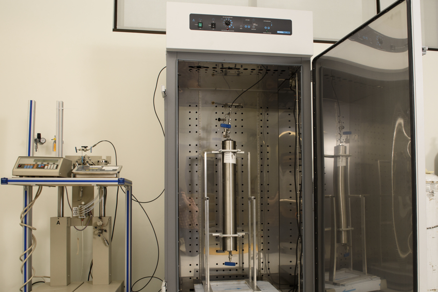 Gas_Mixing_Apparatus_copy.jpg